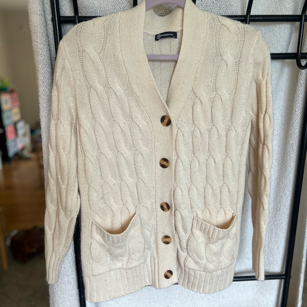 Pretty Garden Cable Knit Cardigan – Size Small